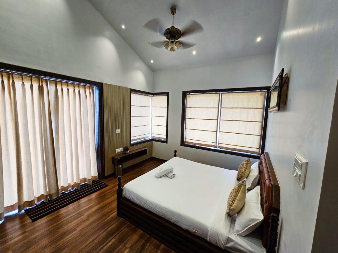 Premium Chalet Lonavla Exterior foto